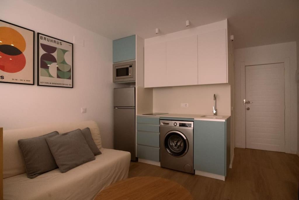 Ferienwohnung Spectacular Renovated Studio Facing The Sea Valencia Exterior foto